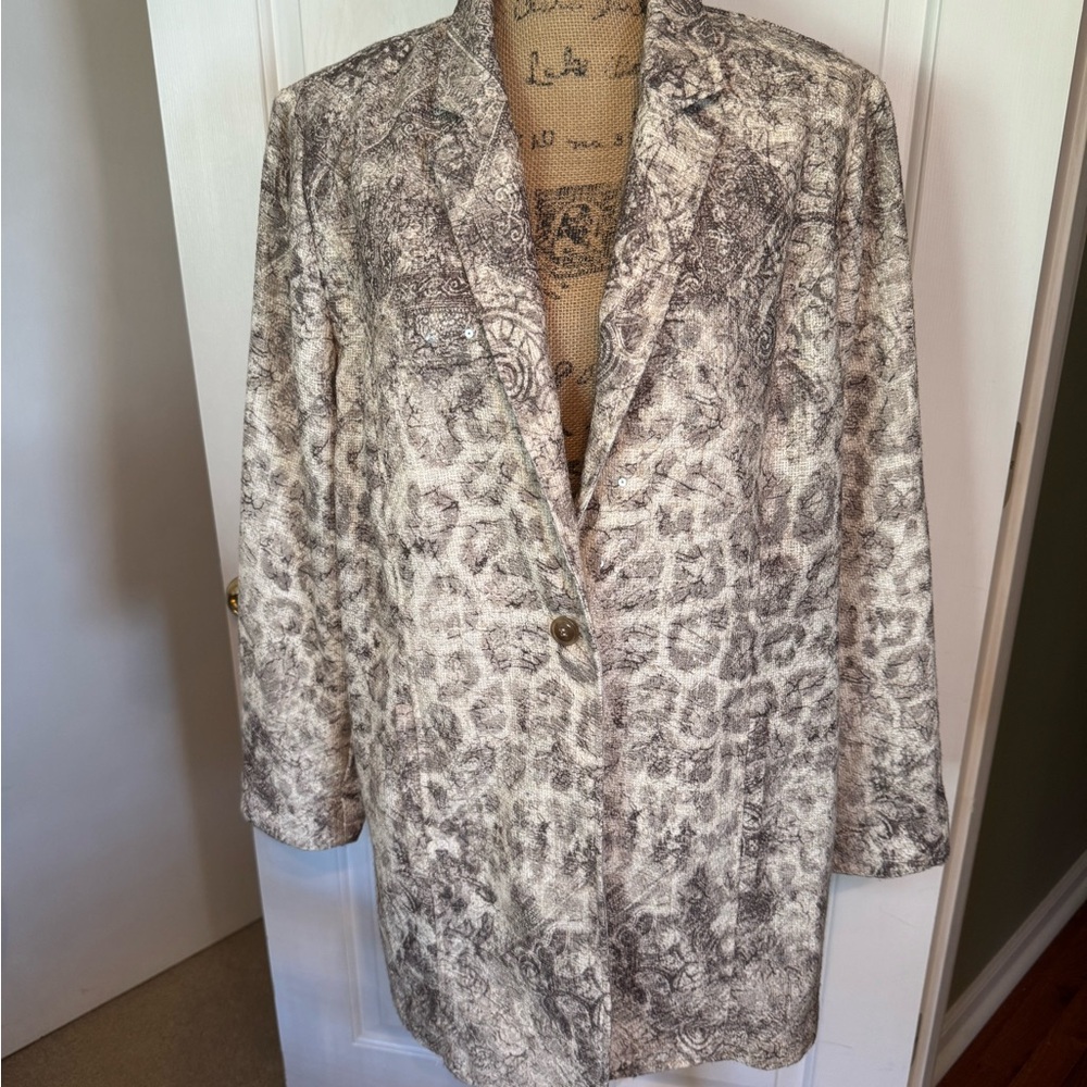 Chico's Taupe and Cream Patterned Single-Button Long Blazer